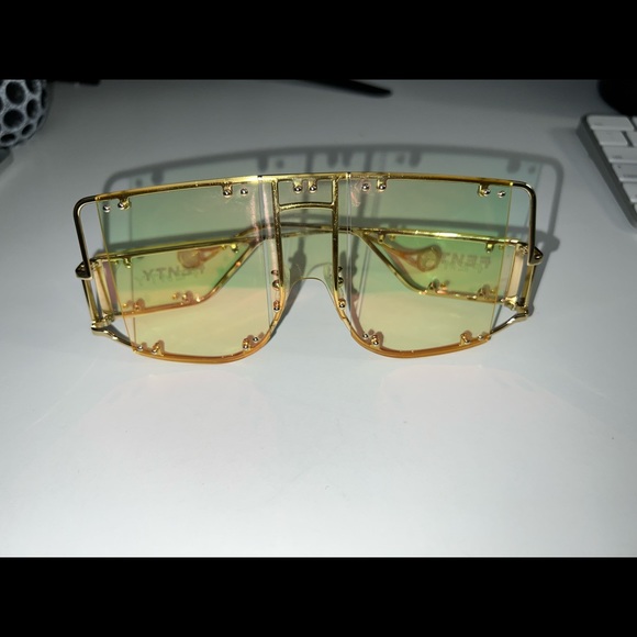 Fenty yellow sunglasses - Picture 8 of 13